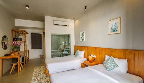 Deluxe Twin Room with Sea View