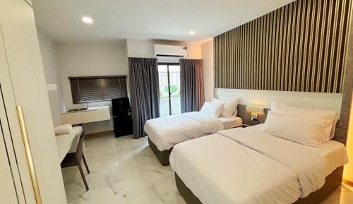 Twin Room with Balcony