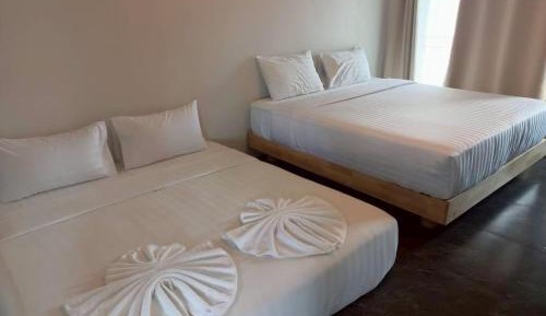 Quadruple Room with Terrace