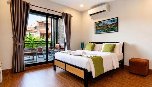 City Balcony Room