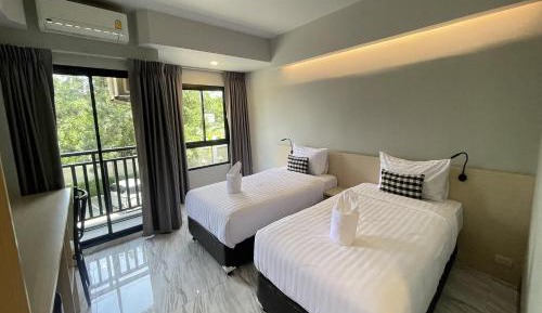 Standard Twin Room