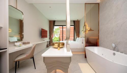 Double Room with Spa Bath
