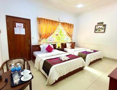 Twin Room with Air-Conditioning