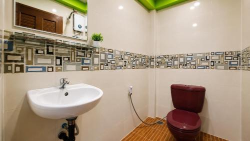 Triple Room With Private Bathroom and Air-Cond