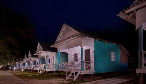 Family Bungalow Beach Front