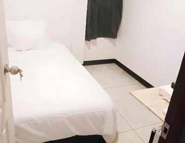Queen Room with Shared Bathroom