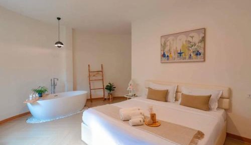 One-Bedroom Villa