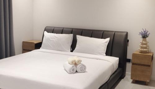 Deluxe Suite with Sea View