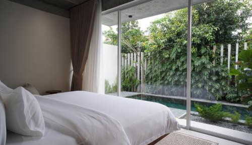 Suite with Private Pool