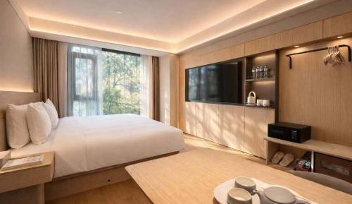 Standard King Room