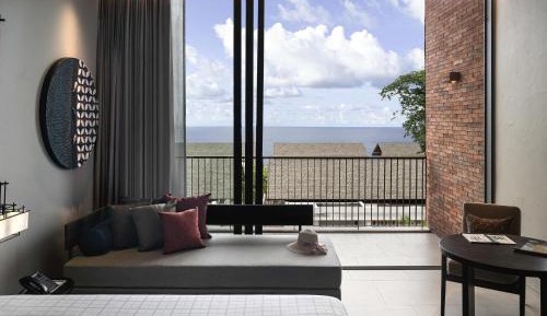Deluxe King Room with Sea View