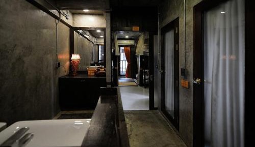 Quadruple Room with Private Bathroom