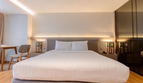 Standard King Room