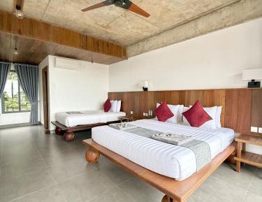 Deluxe Triple Room