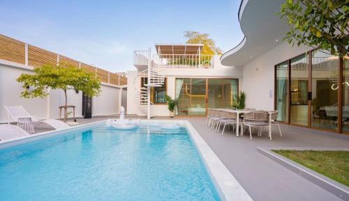 Villa with Private Pool