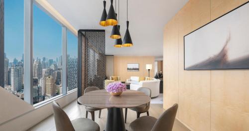 Diplomat Suite