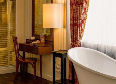 One-Bedroom Suite