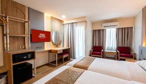 Grand Executive Room