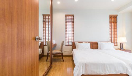 Two-Bedroom Apartment - Non-Smoking