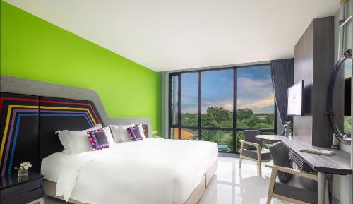 Deluxe King Room