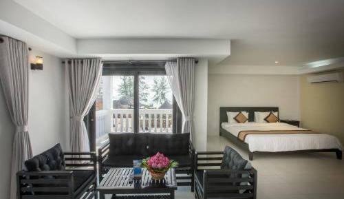  Junior Ocean Suite with Private Balcony