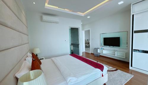 Four-Bedroom Apartment