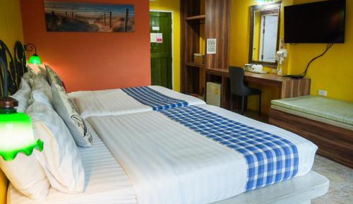 Classic Quadruple Room