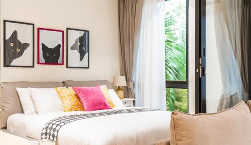 Superior One-Bedroom Apartment with Balcony