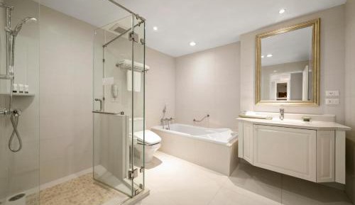  Three-Bedroom Executive Suite
