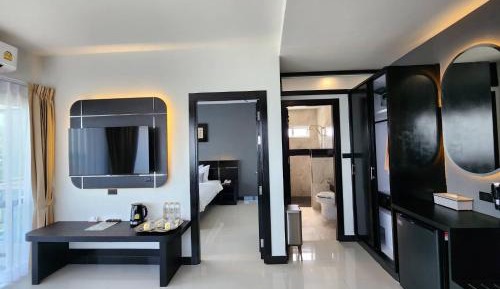 Seaview Suite- One Bedroom  with Free mini bar