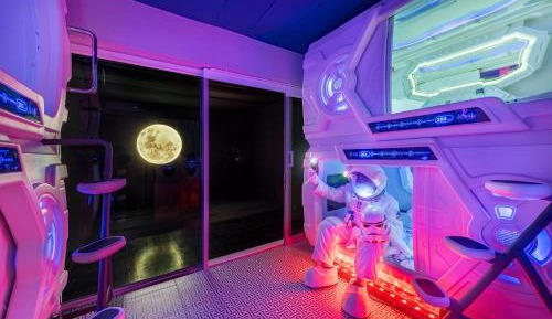 Quadruple Room with Shared Bathroom