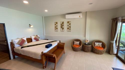 Queen Room with Sea View