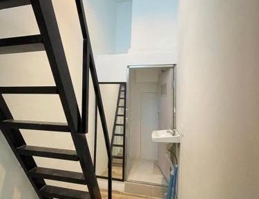 Single Room with Shared Bathroom