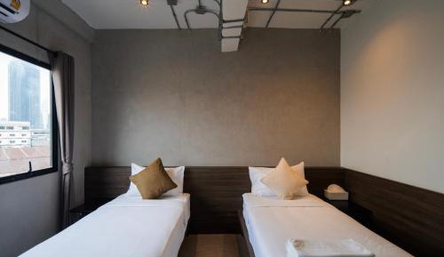 Standard Twin Room