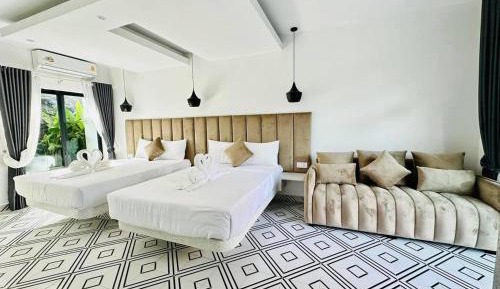 Twin Room with Pool View