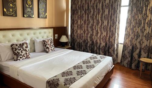 Twin Room with Pool View