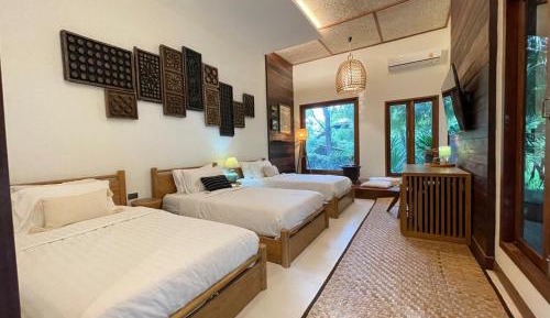 Triple Room with Garden View