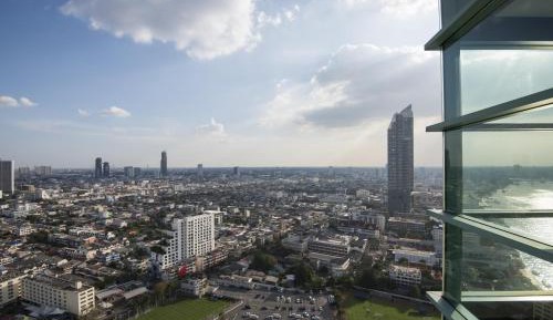 Two Bedroom Club Suite City View