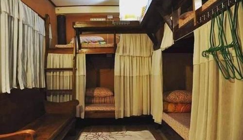 4-Bed Mixed Dormitory Room