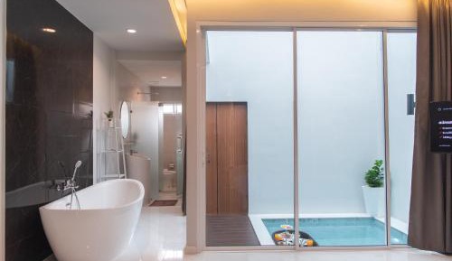 King Room with Pool View