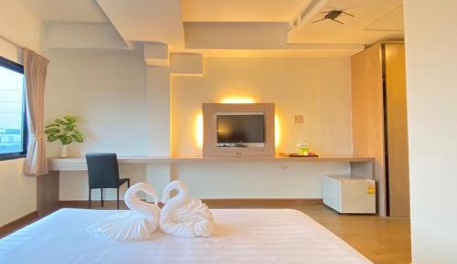 Deluxe King Room