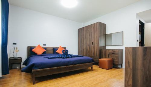 Single Room with Lake View