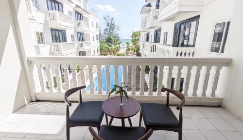 Triple Room with Sea View