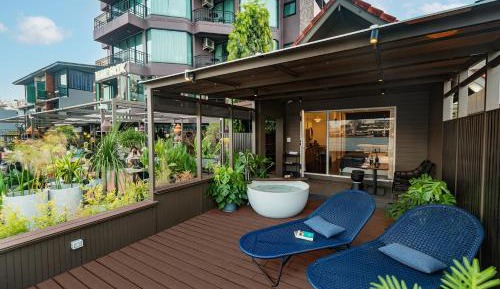 Villa with River View