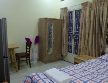 Studio with Balcony