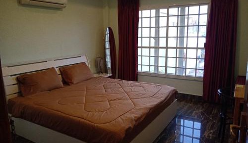 Queen Room