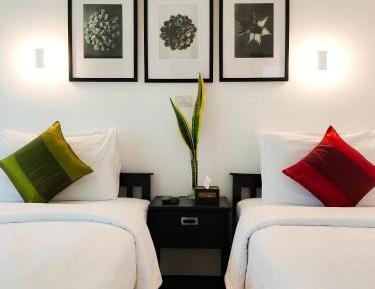 Standard Twin Room with Garden View