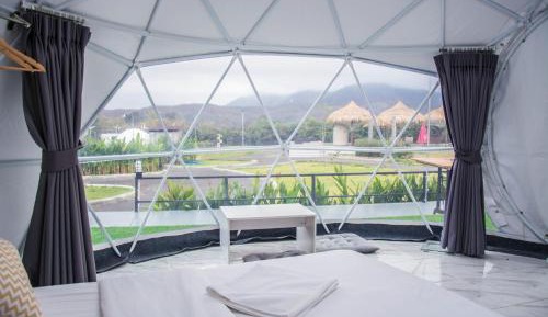 Deluxe Dome