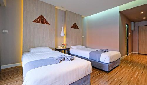Deluxe room with Twin Bed