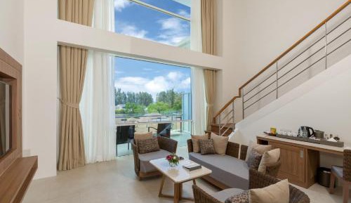 Two-Bedroom Penthouse Pool Suite